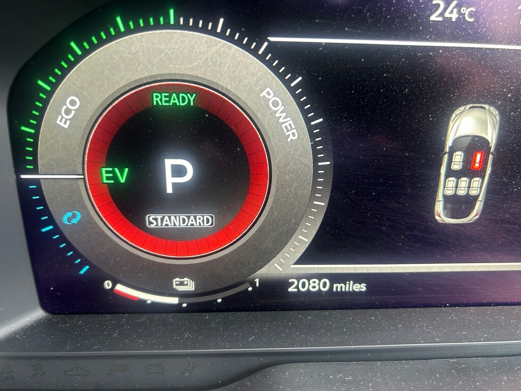Nissan Juke 1.6 Hybrid N-connecta Silver #2