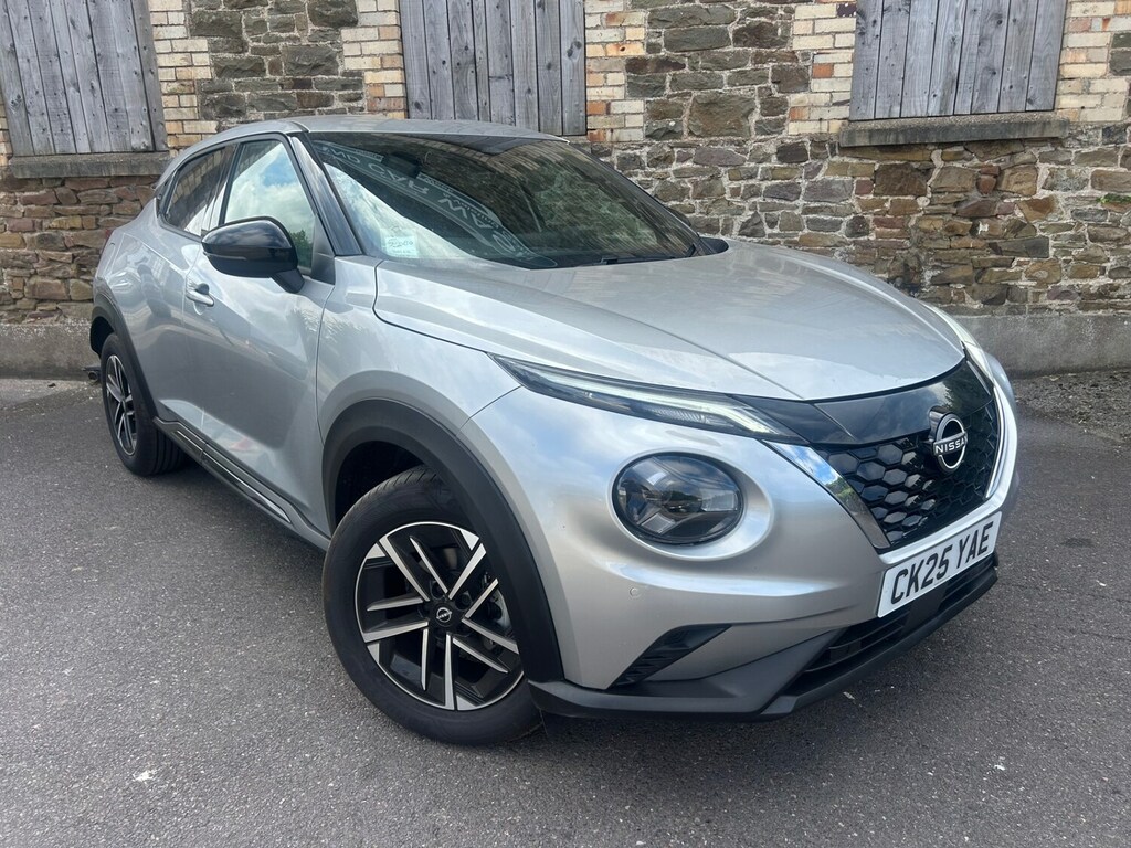 Nissan Juke 1.6 Hybrid N-connecta Silver