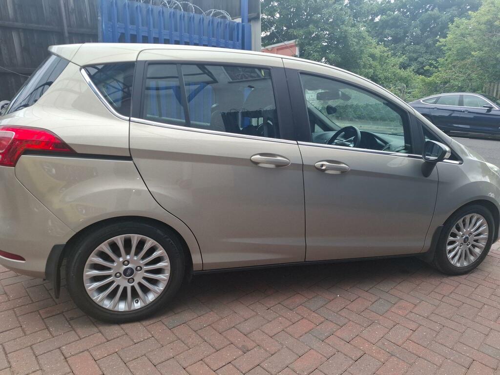 Ford B-Max Titanium Silver #3