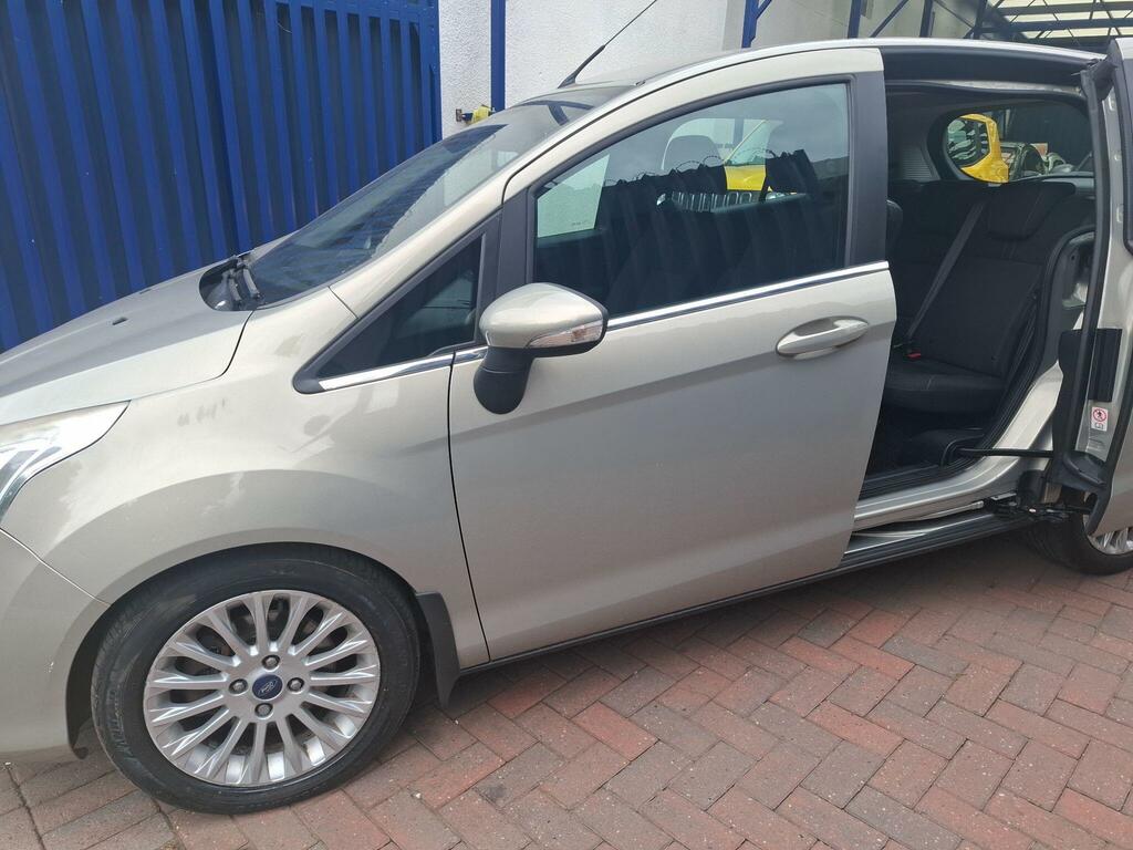 Ford B-Max 1.0T Ecoboost Zetec Mpv Euro 5 Silver #8