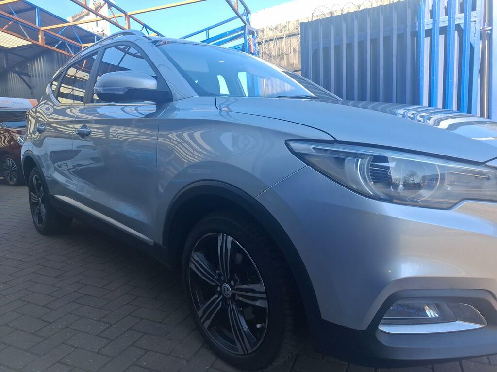 MG ZS Exclusive Silver #3