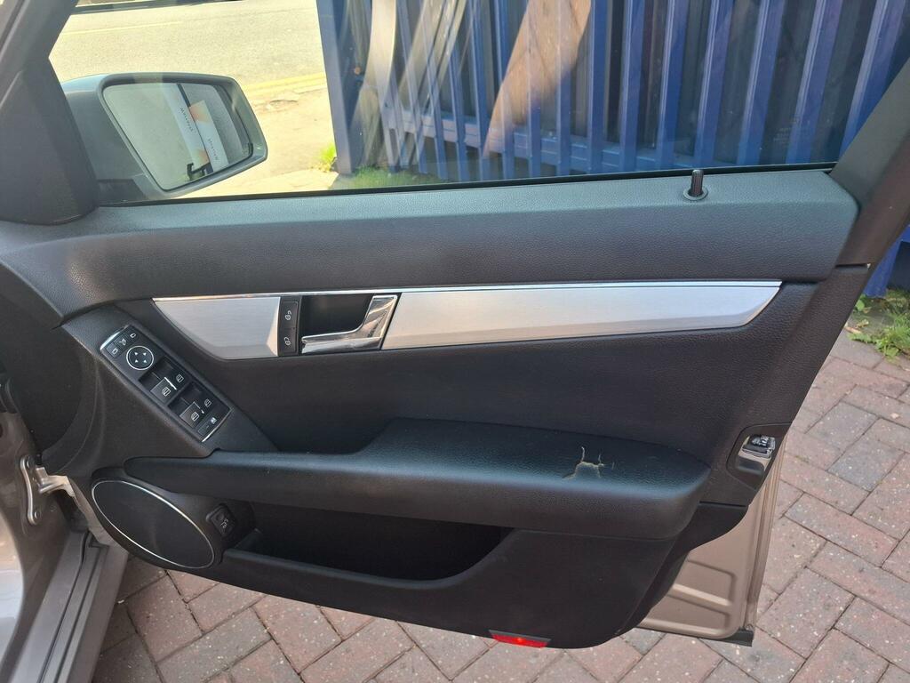 Mercedes-Benz C Class 2.1 C220 Cdi Se 168 Bhp Silver #29