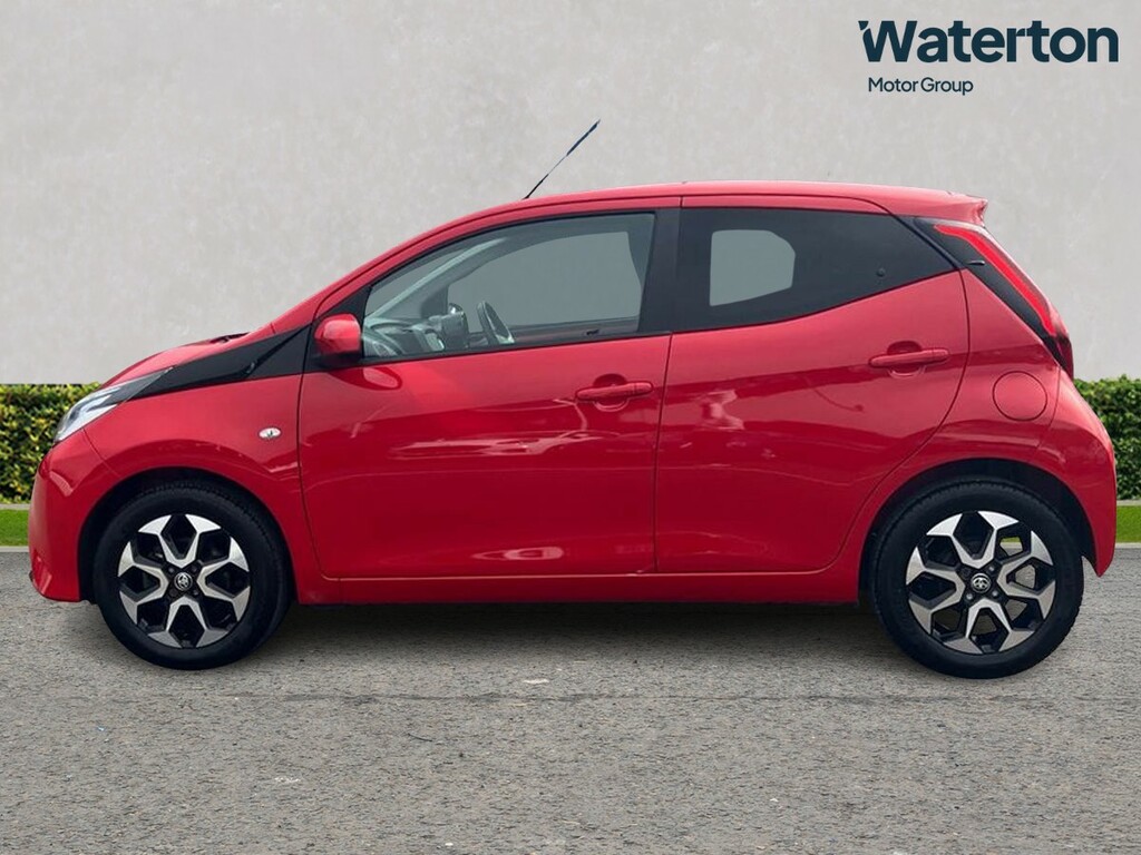 Toyota Aygo 1.0 Vvt-i X-plore Red #6