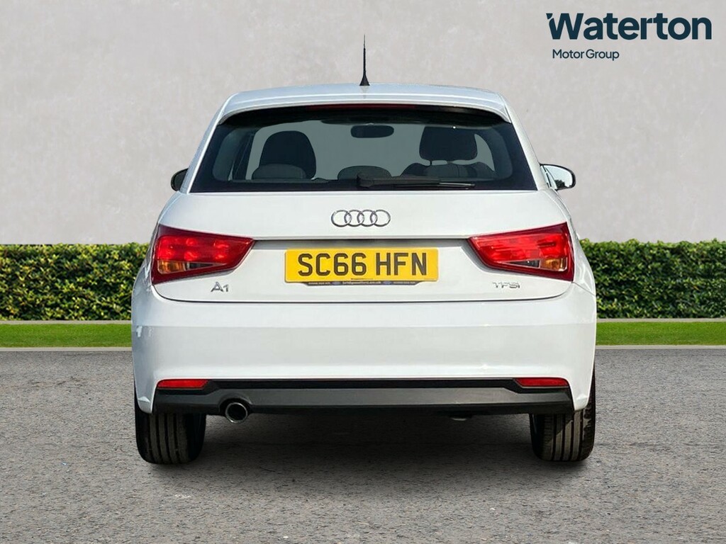 Audi A1 1.0 Tfsi Sport White #4