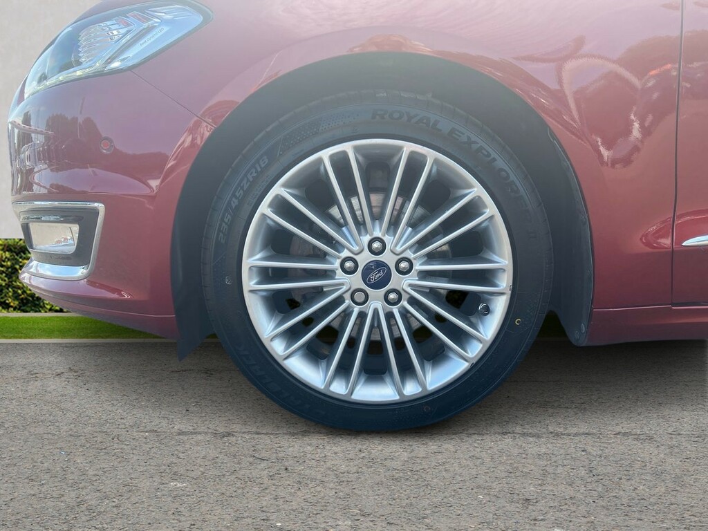 Ford Mondeo Titanium Tdci Red #9