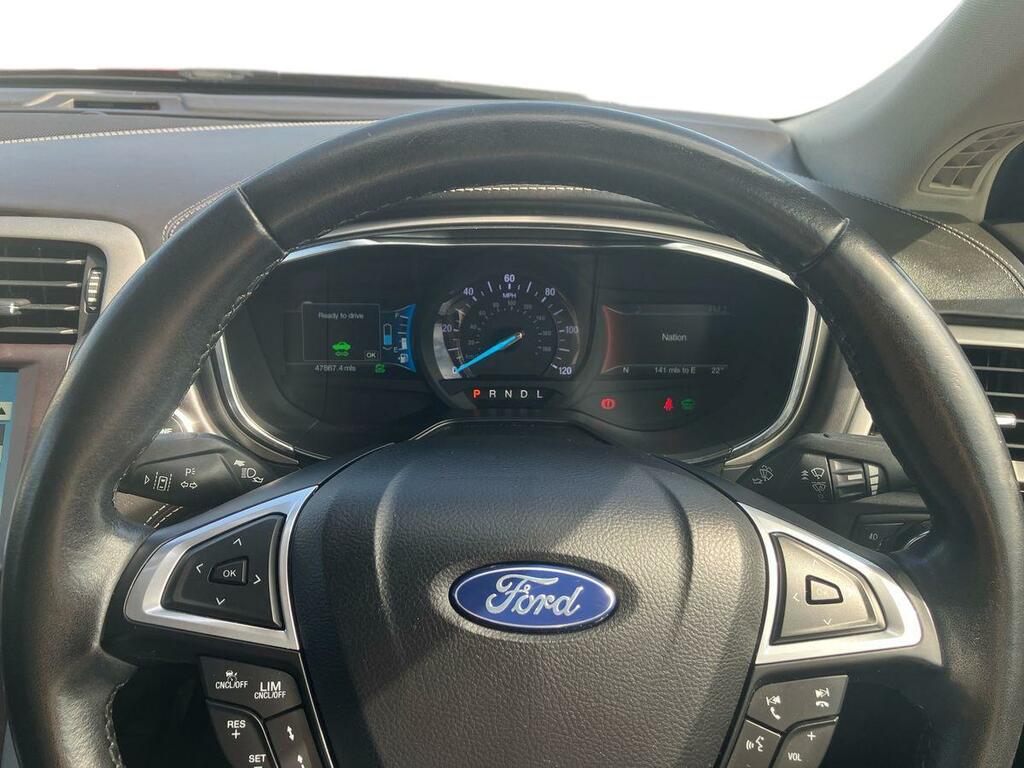 Ford Mondeo Titanium Tdci Red #13
