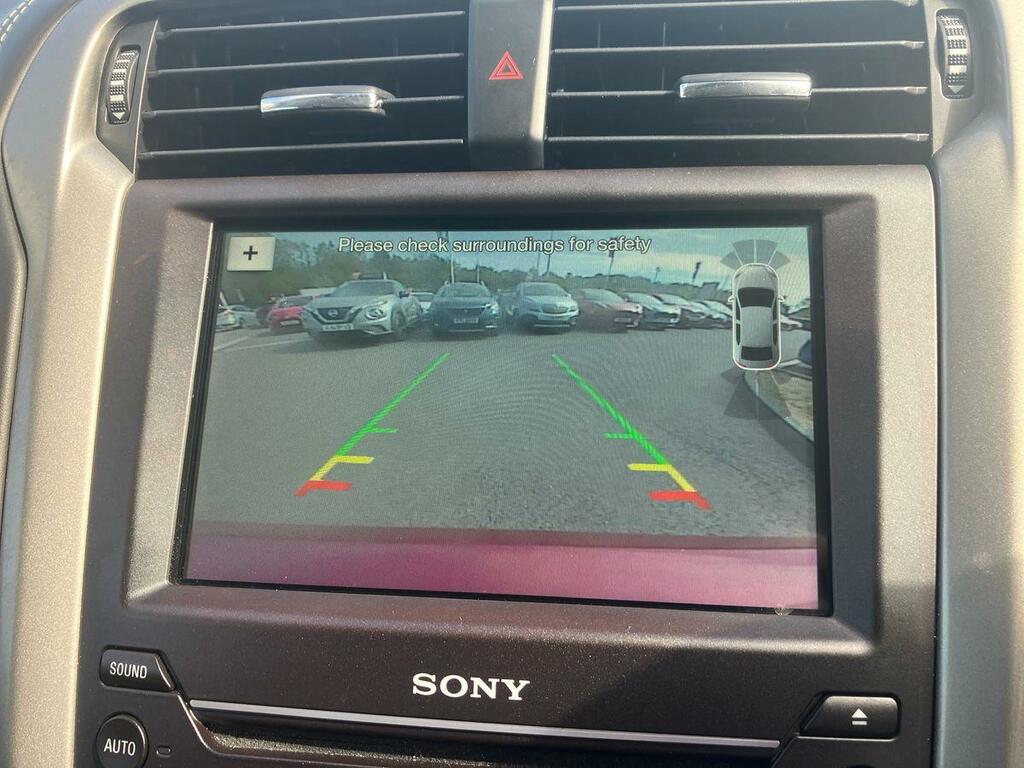 Ford Mondeo Titanium Tdci Red #19