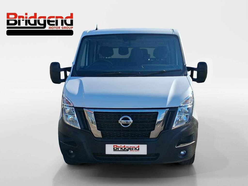 Nissan NV400 2.3 Dci 35 Tekna Chassis Double Cab Man White