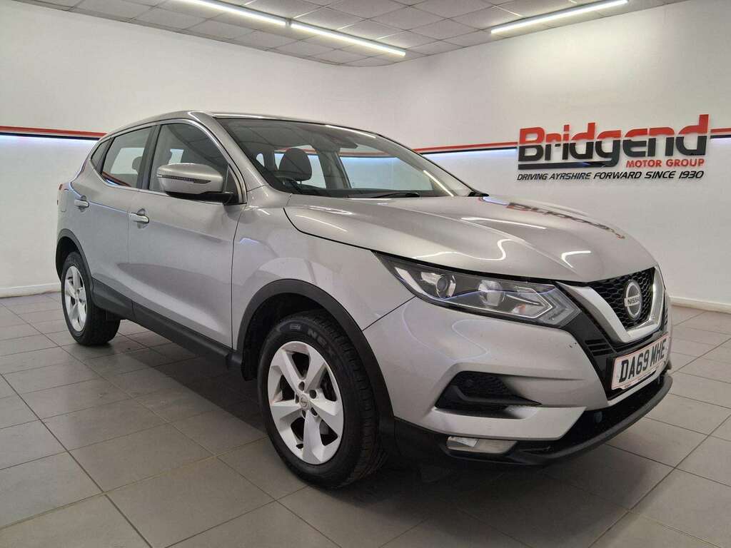 Nissan Qashqai 1.3 Dig-t Acenta Premium Suv DA69MHE Silver #2