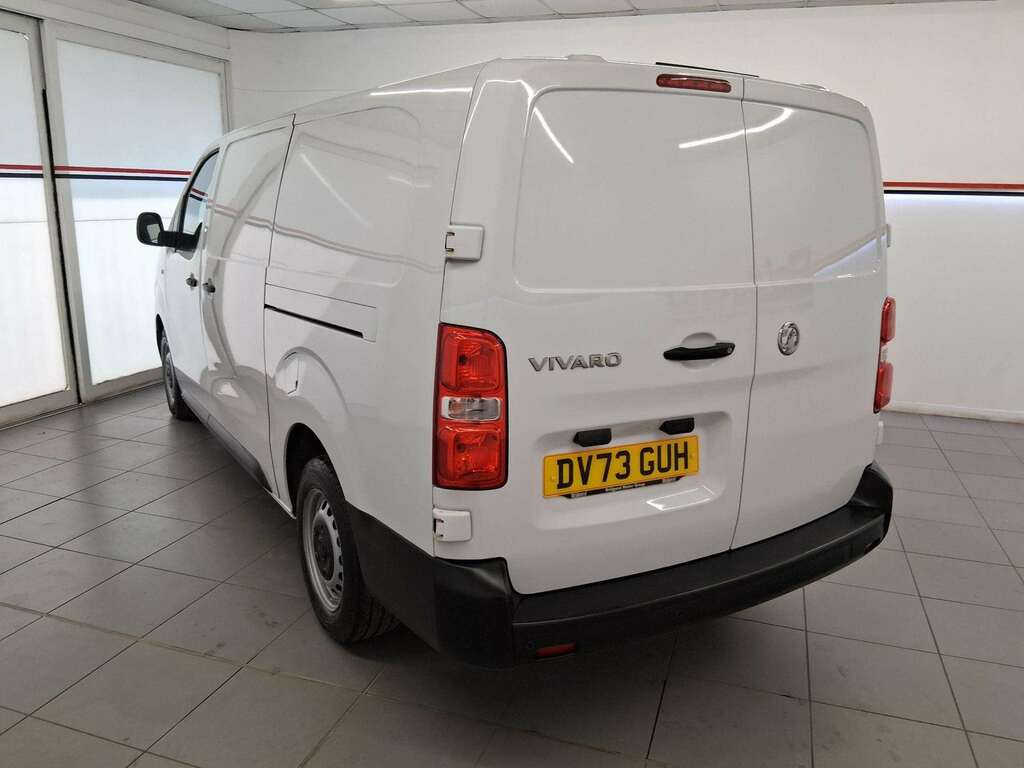 Vauxhall Vivaro 2.0 Turbo D 3100 Prime Panel Van 6Dr DV73GUH White #4