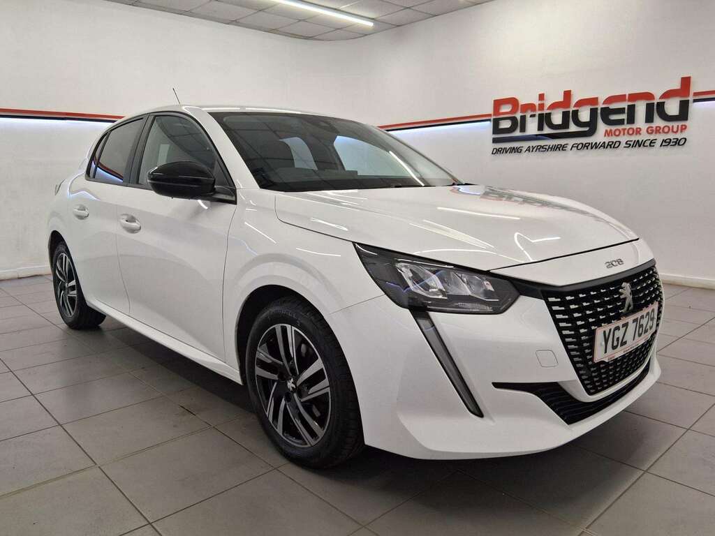Peugeot 208 1.2 Puretech Active Premium Hatchback YGZ7629 White #2