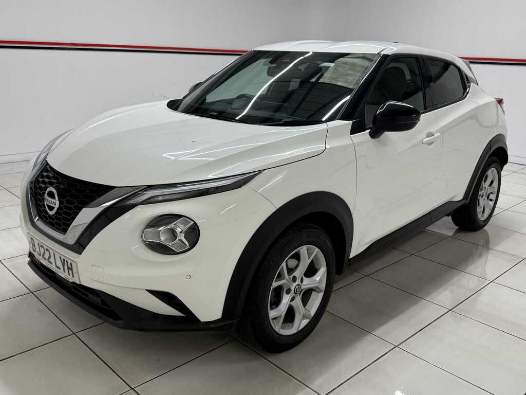 Nissan Juke 1.0 Dig-t N-connecta Suv BJ22LYH White #3