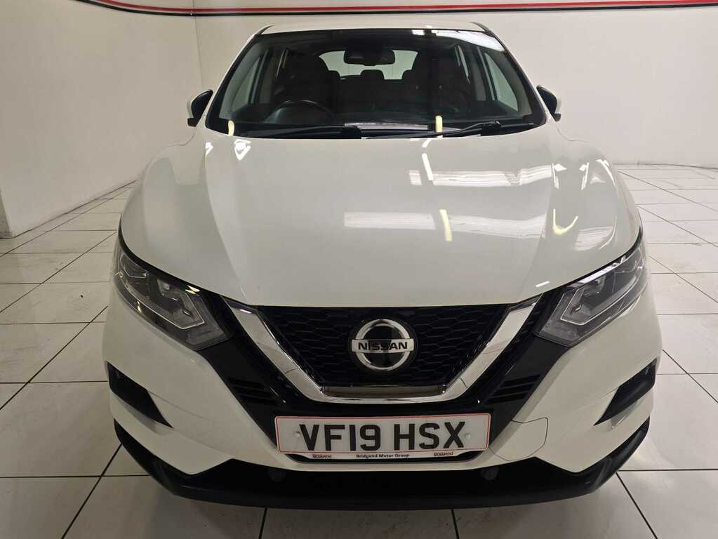 Nissan Qashqai 1.3 Dig-t Acenta Premium Suv White