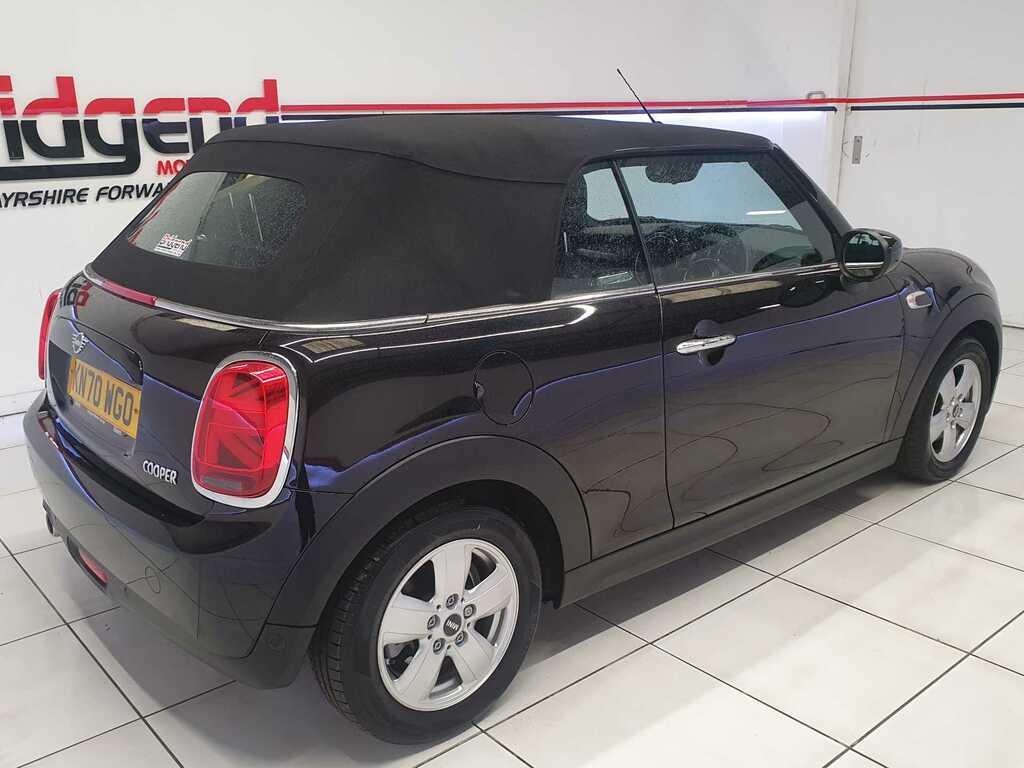 Mini Convertible 1.5 Cooper Classic Convertible KN70WGO Black #6