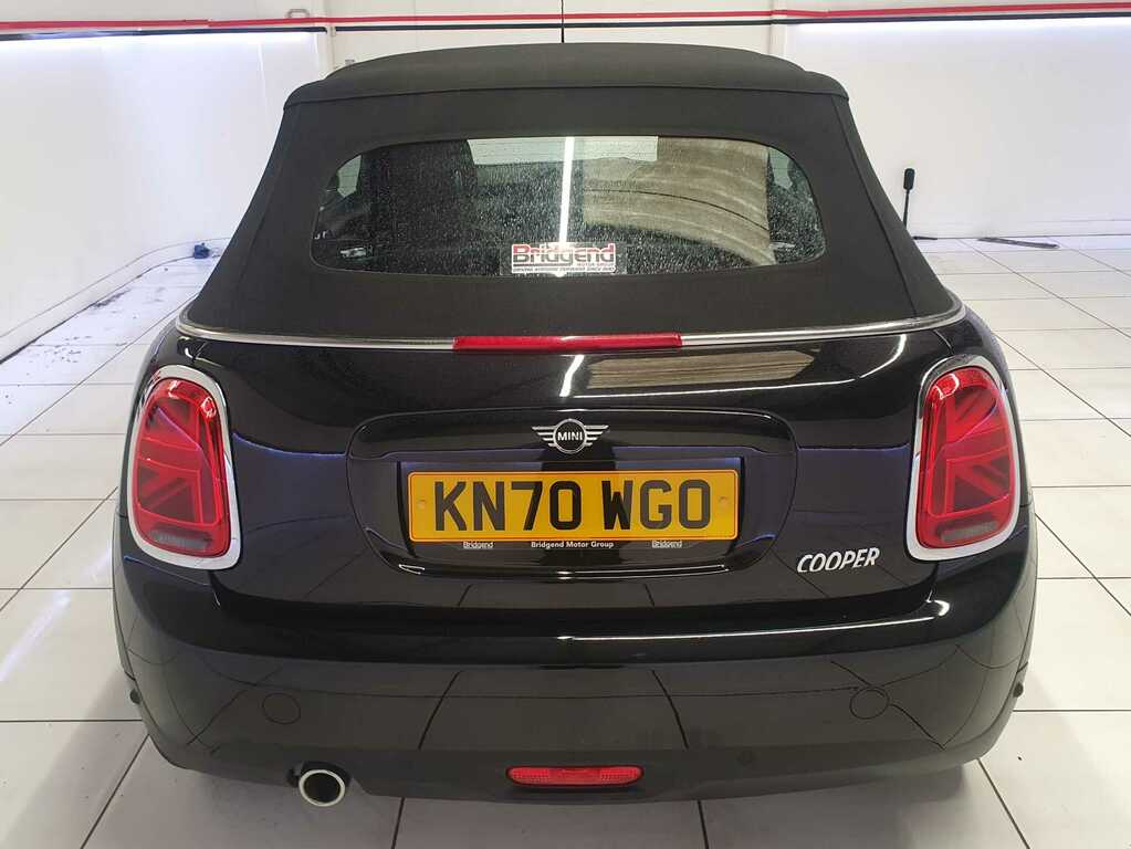 Mini Convertible 1.5 Cooper Classic Convertible KN70WGO Black #5