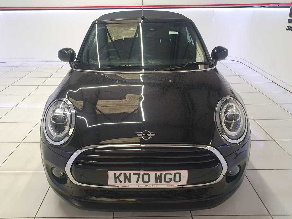 Mini Convertible 1.5 Cooper Classic Convertible Black