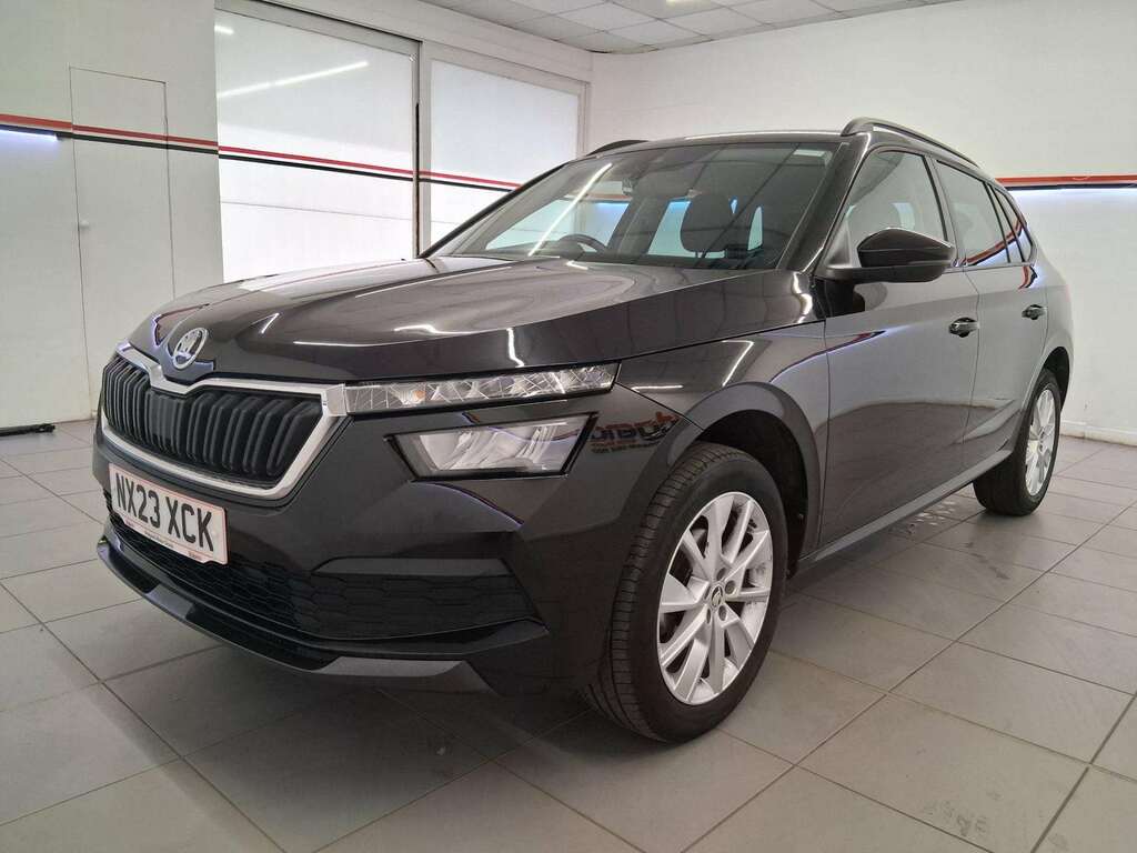 Skoda Kamiq 1.0 Tsi Se Drive Suv NX23XCK Black #3