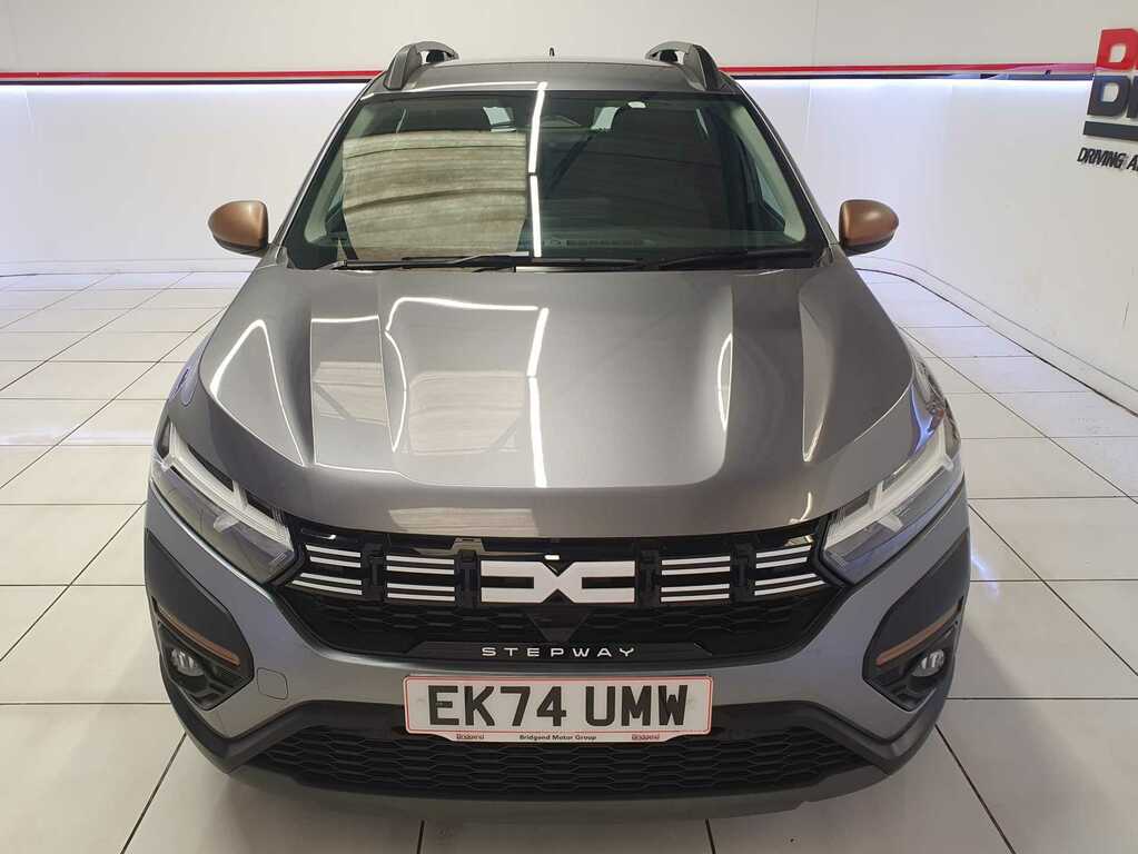 Dacia Sandero Stepway 1.0 Tce Extreme Hatchback Grey