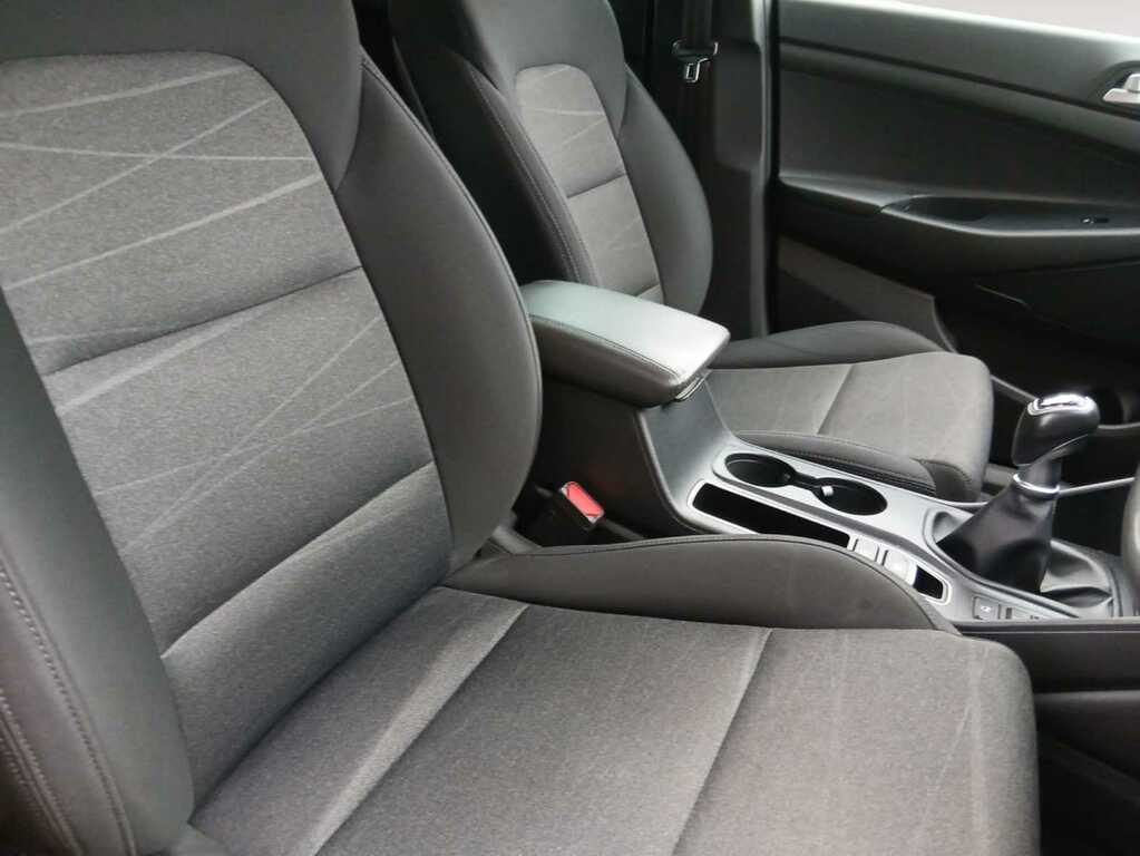 Hyundai Tucson 1.6 Crdi Mhev Se Nav Suv Black #4