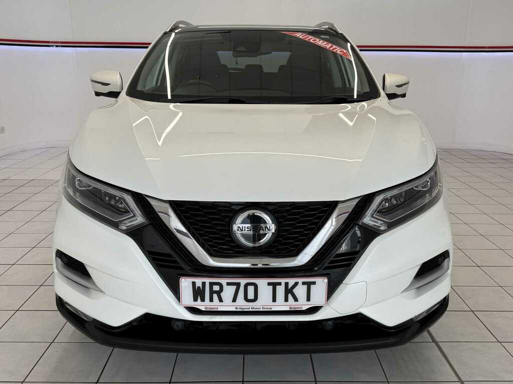Nissan Qashqai 1.3 Dig-t Tekna Suv White