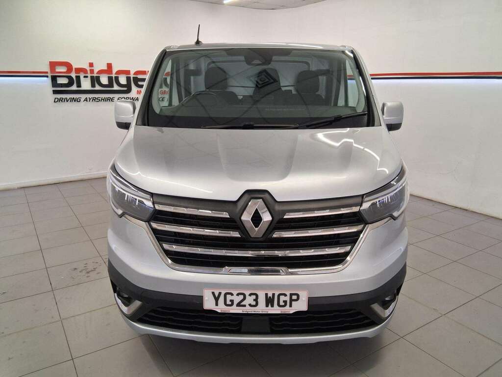 Renault Trafic 2.0 Dci Blue Sl28 Sport Panel Van Manu Grey