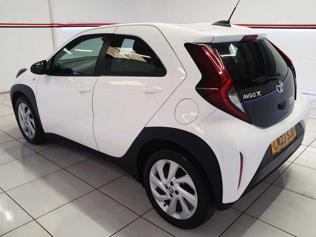 Toyota Aygo 1.0 Vvt-i Pure Hatchback White #3