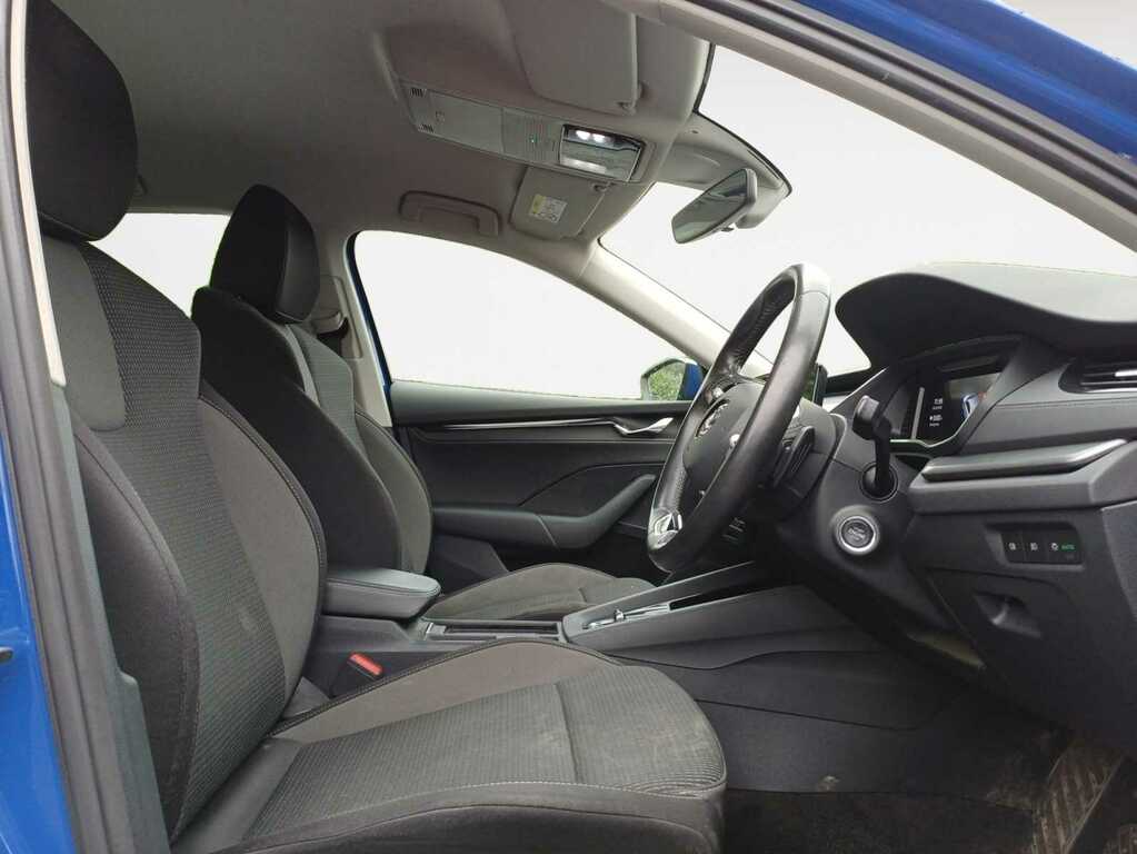 Skoda Octavia 1.0 Tsi E-tec Mhev Se Technology Hatchback WP72PZF Blue #3