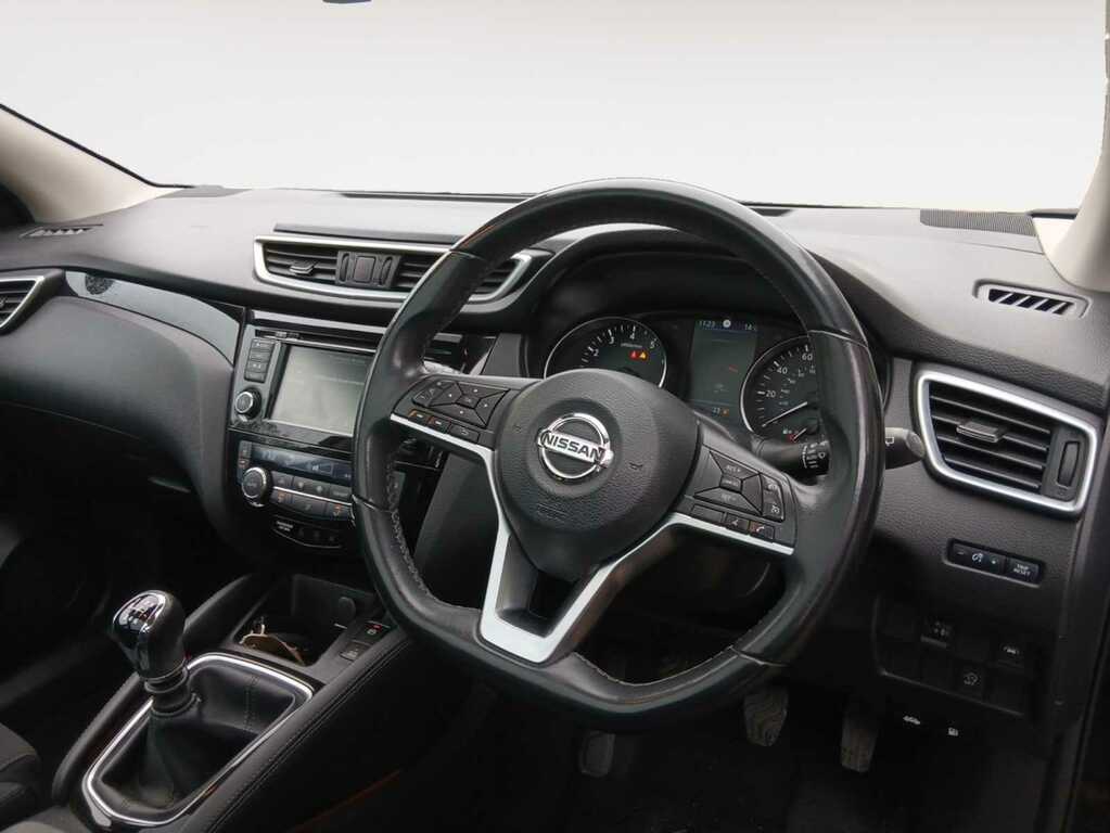 Nissan Qashqai 1.3 Dig-t N-connecta Suv KY21CZW Black #4