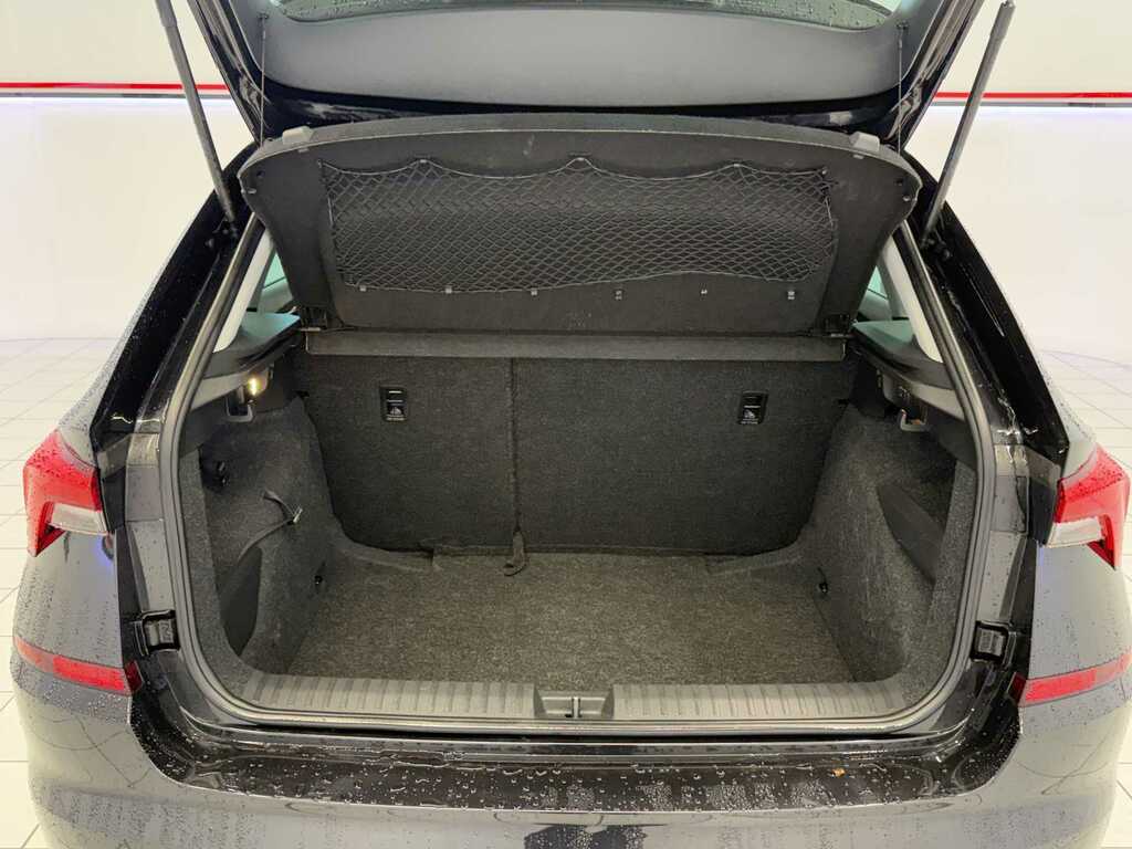 Skoda Kamiq 1.5 Tsi Act Se L Suv Black #5