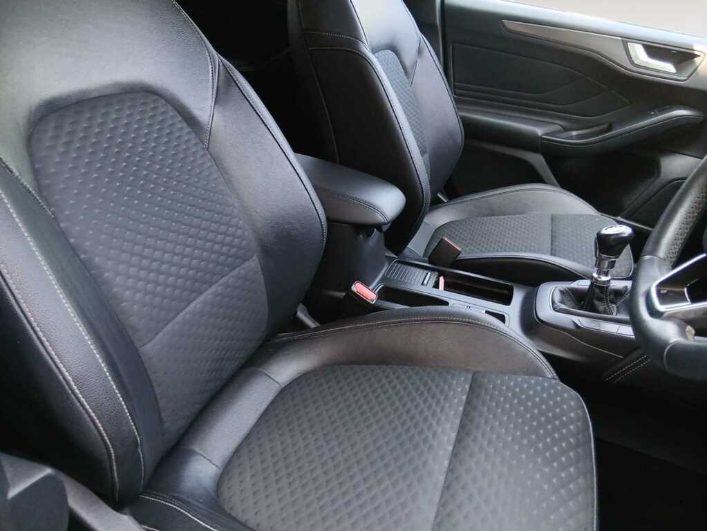 Ford Focus 1.5T Ecoboost Titanium X Hatchback WD19ZTV Grey #4