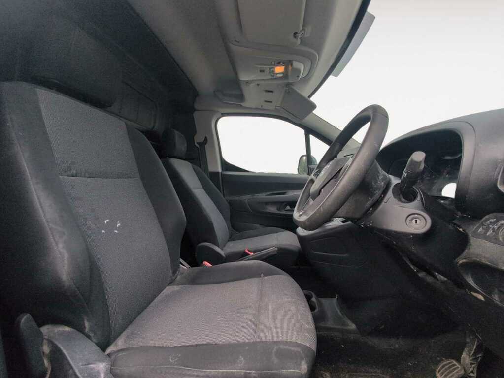 Vauxhall Combo 1.6 Turbo D 2300 Sportive Panel Van Man Grey #4