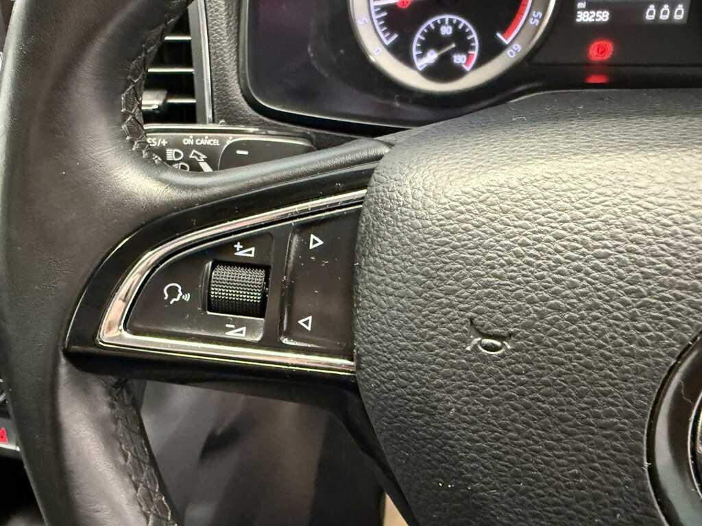 Skoda Karoq 1.0 Tsi Se Nav Plus Euro 6 Ss Silver #11