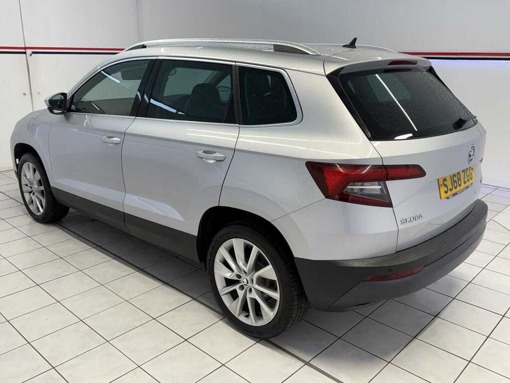 Skoda Karoq 1.6 Tdi Se L Suv Silver #4