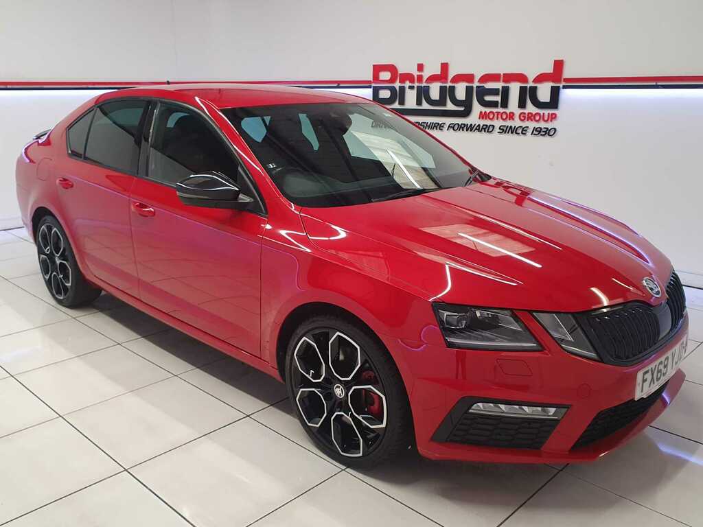 Skoda Octavia 2.0 Tsi Vrs Challenge Hatchback FX69YJD Red #2