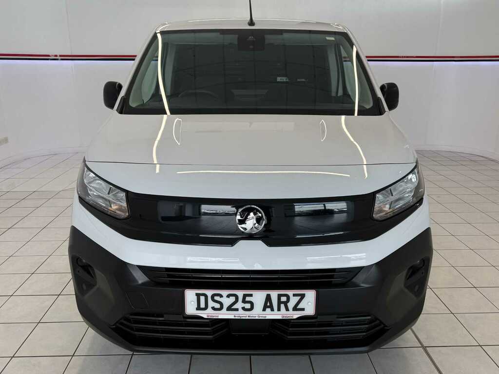 Vauxhall Combo 1.5 Turbo D 2300 Prime-plus Panel Van M White