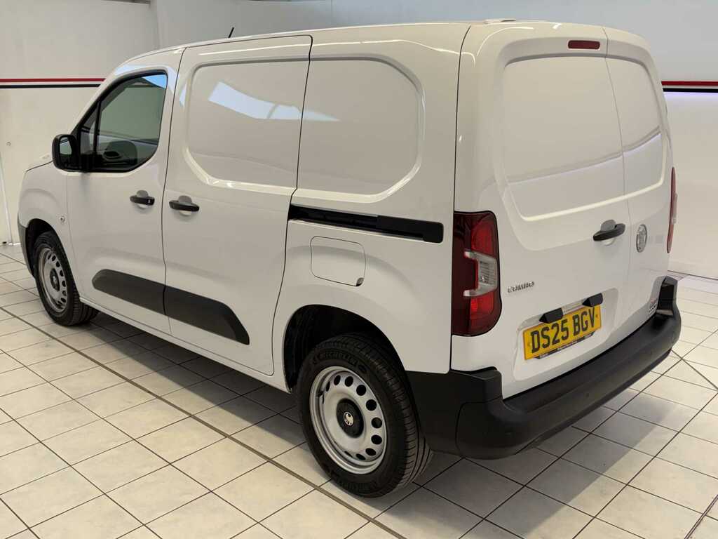 Vauxhall Combo 1.5 Turbo D 2300 Prime-plus Panel Van M DS25BGV White #4