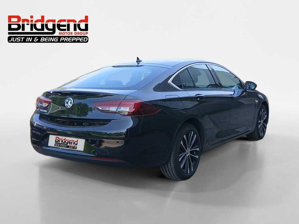 Vauxhall Insignia 1.5 Turbo D Design Grand Sport Black #3