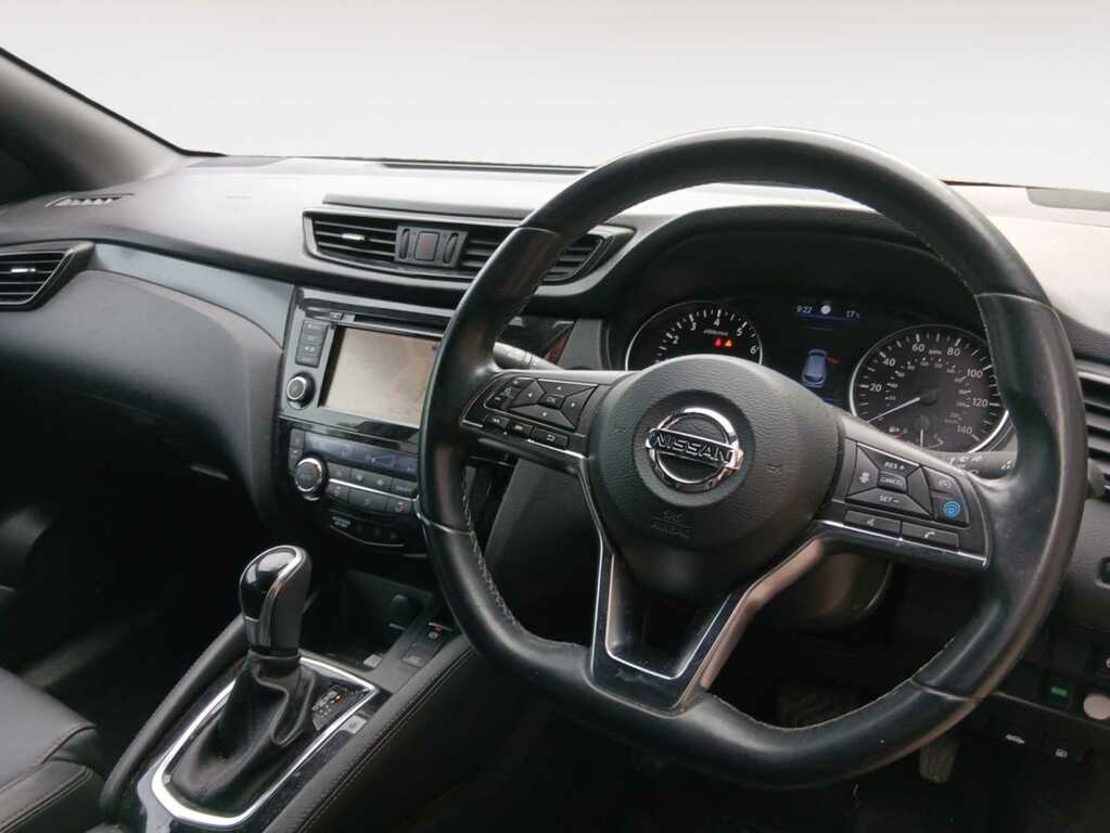 Nissan Qashqai 1.3 Dig-t N-tec Suv YR70BZF Red #5