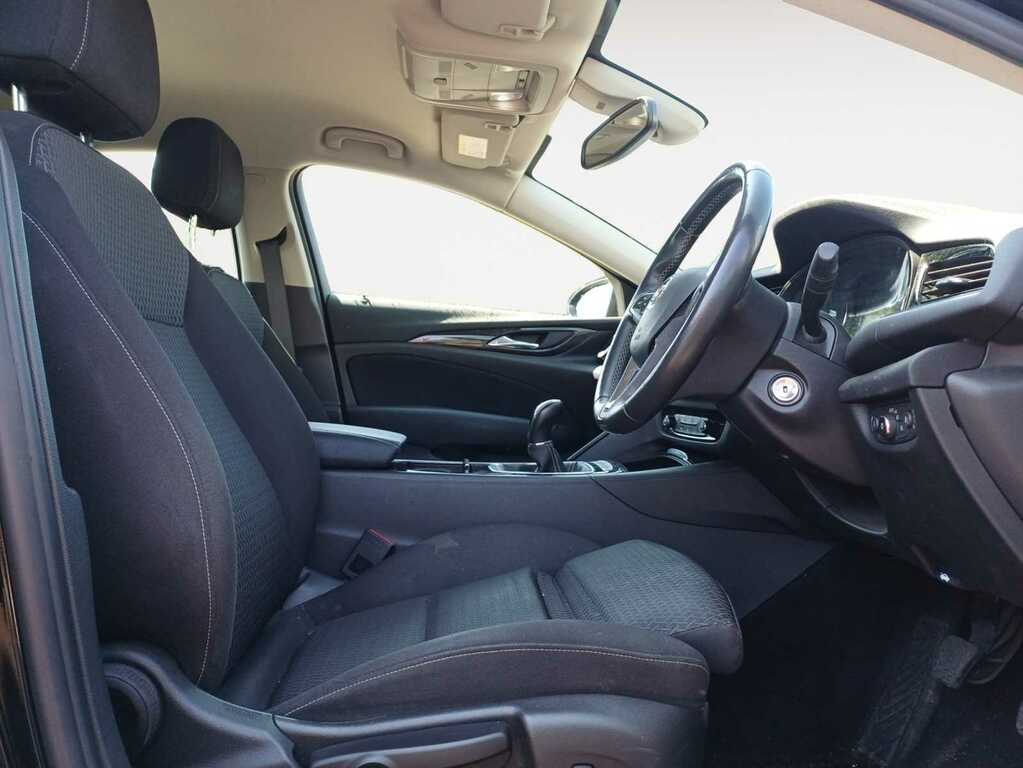 Vauxhall Insignia 1.5 Turbo D Se Edition Grand Sport Black #4