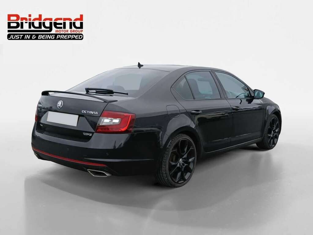 Skoda Octavia 2.0 Tdi Vrs Hatchback KJ17UKW Black #3
