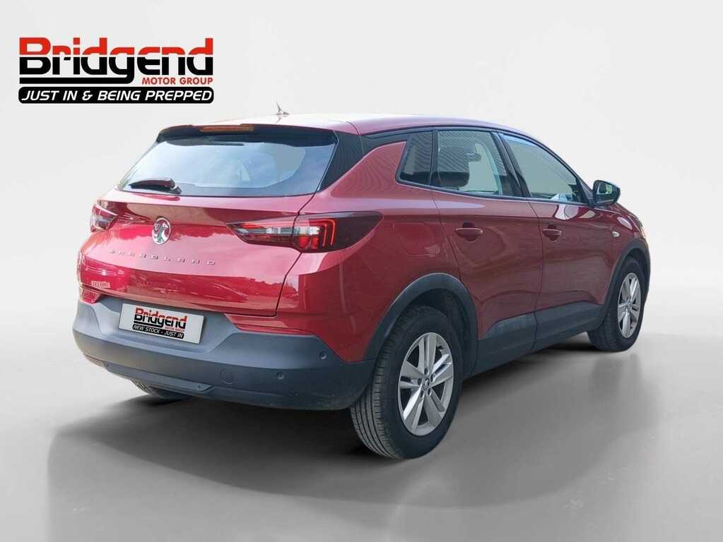 Vauxhall Grandland 1.2 Turbo Design Suv MM22FUU Red #3