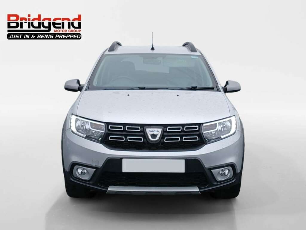Dacia Sandero Stepway 0.9 Tce Laureate Hatchback Silver