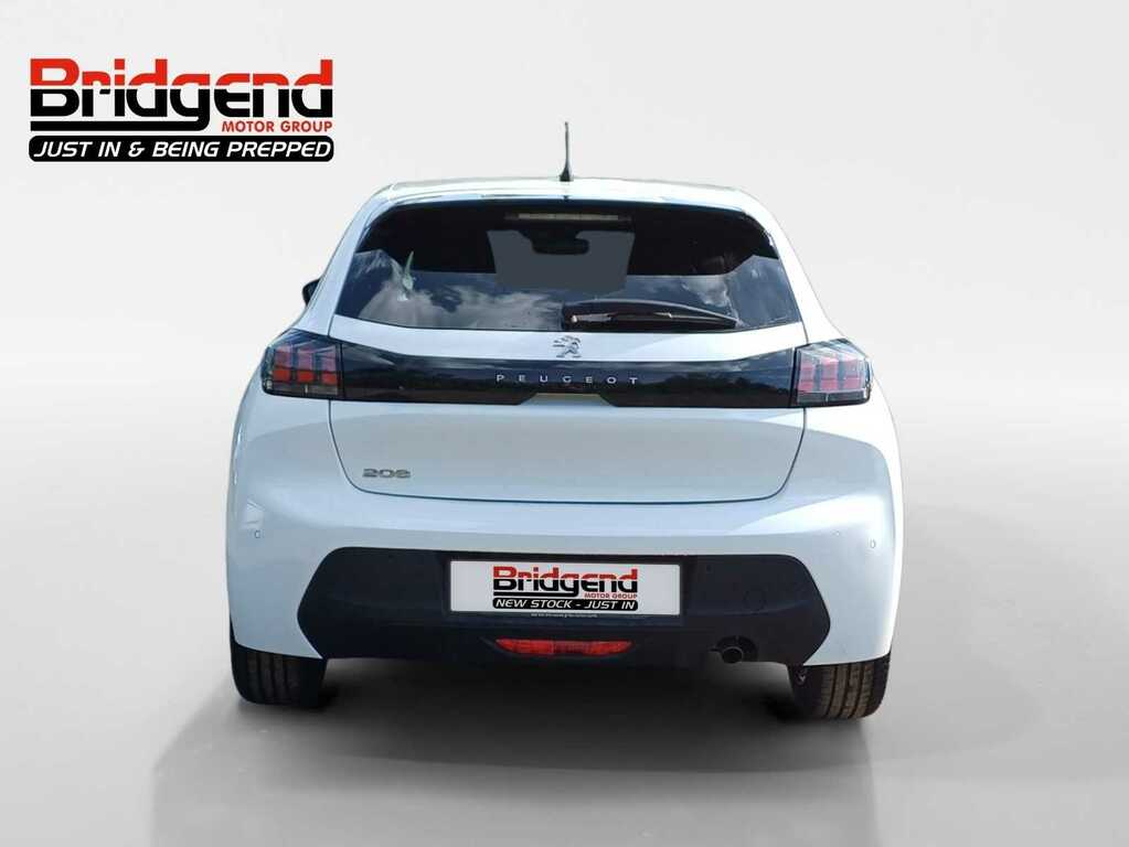 Peugeot 208 1.2 Puretech Active Premium Hatchback White #3