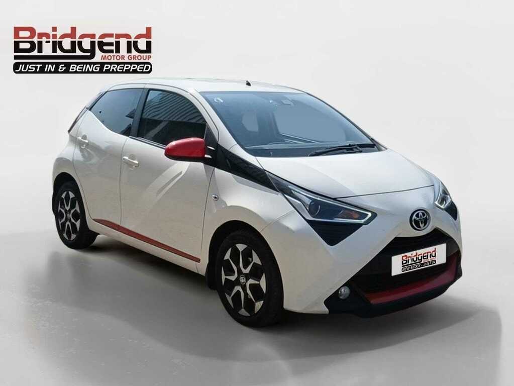 Toyota Aygo 1.0 Vvt-i X-trend Hatchback ND20ABO White #2