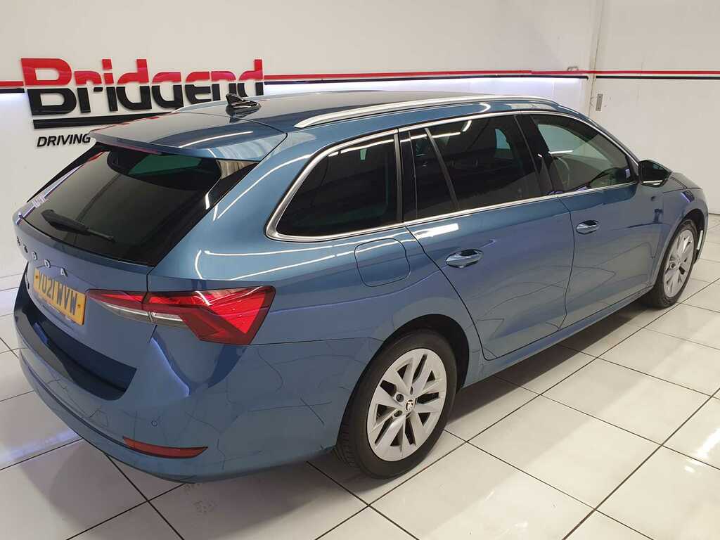 Skoda Octavia 1.5 Tsi Act Se L Estate YO21WVW Blue #6