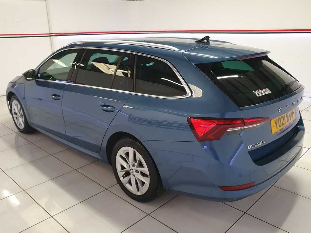 Skoda Octavia 1.5 Tsi Act Se L Estate YO21WVW Blue #4