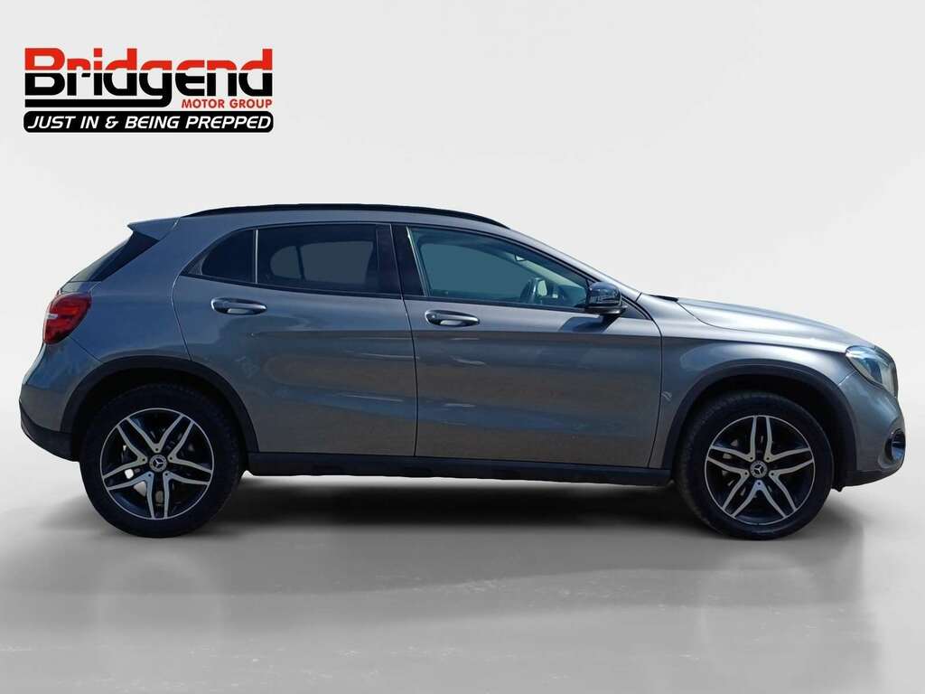 Mercedes-Benz GLA Class 1.6 Gla180 Urban Edition Suv Grey #2