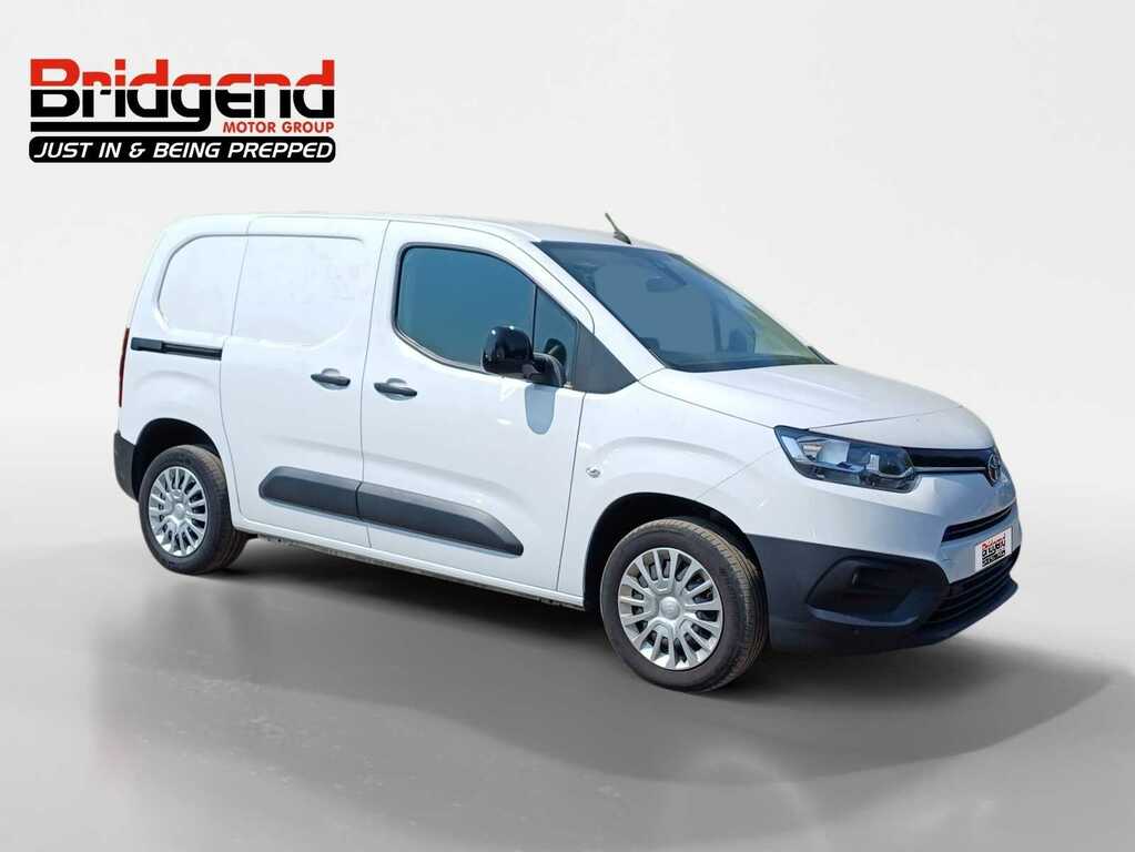 Toyota Proace City 1.5 Bluehdi Icon Short Panel Van YW72AFZ White #2