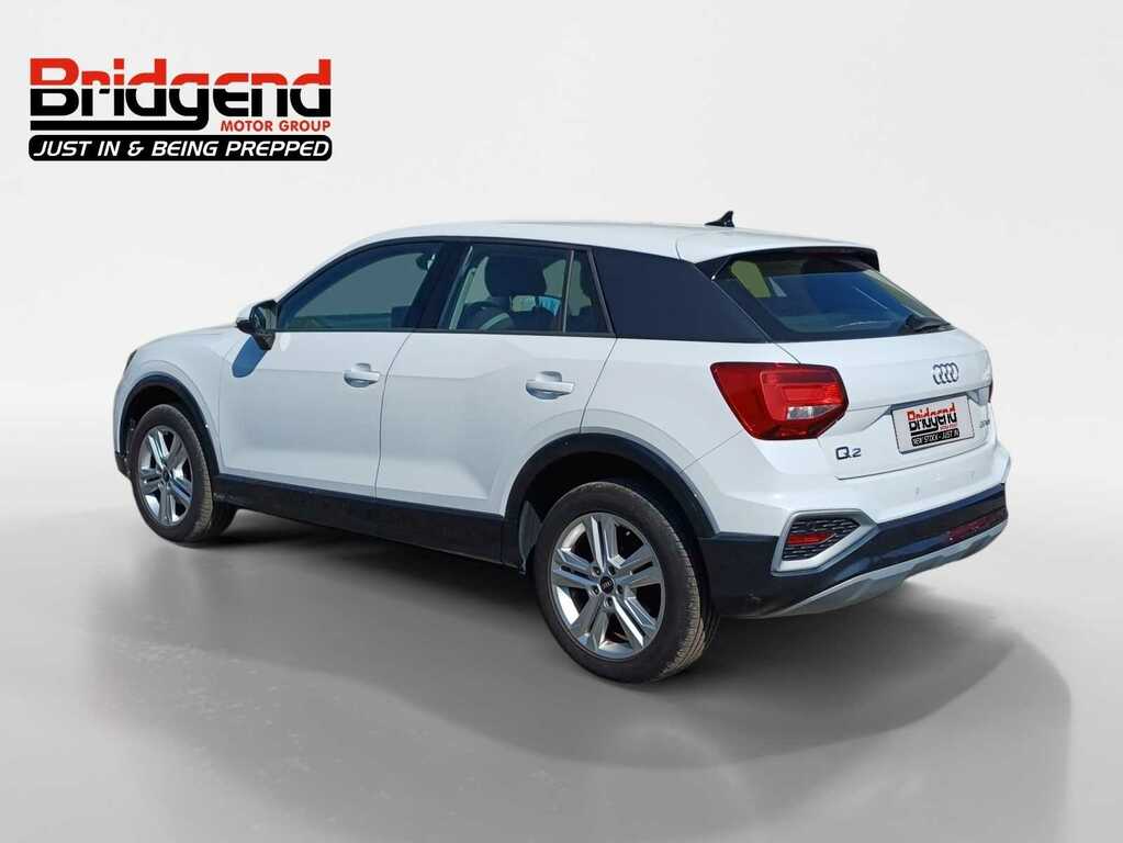 Audi Q2 1.5 Tfsi Cod 35 Sport Suv White #3