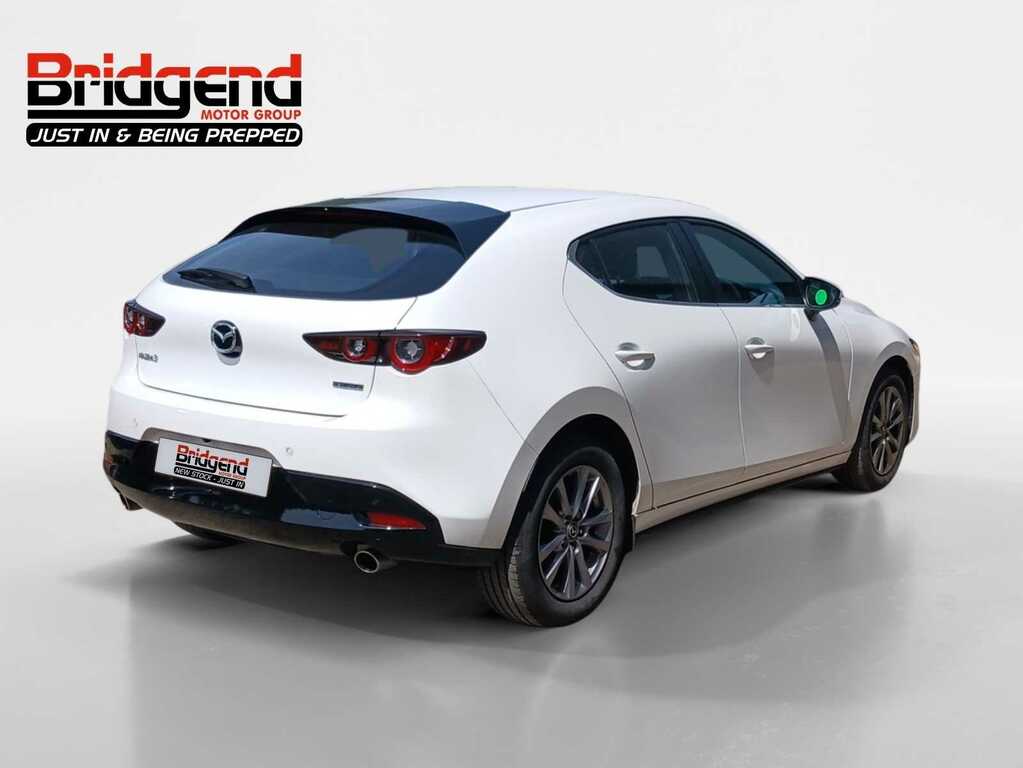 Mazda 3 2.0 E-skyactiv-g Mhev Se-l Lux Hatchback White #3